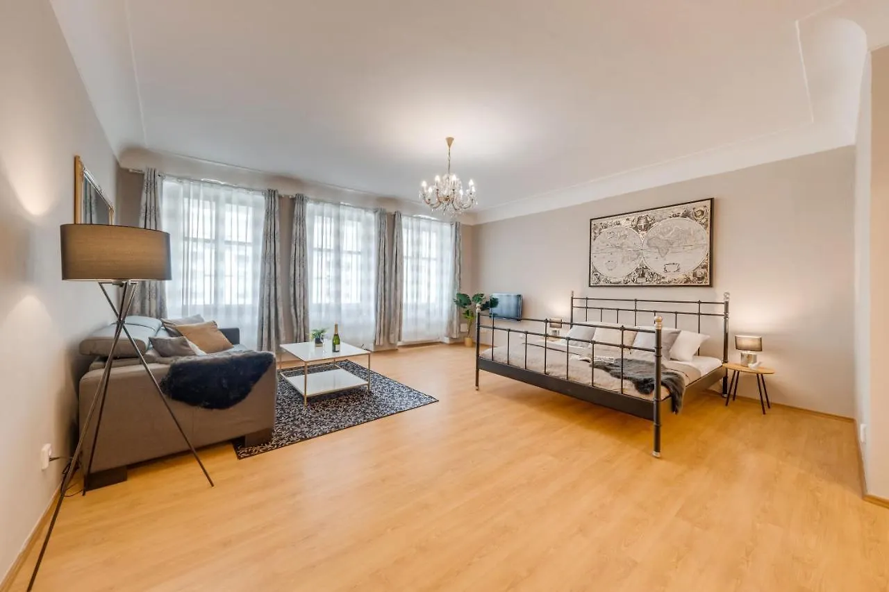 براغ King'S Road Residence شقة فندقية
