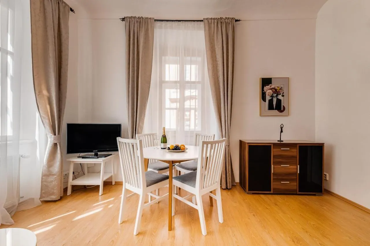 شقة فندقية براغ King'S Road Residence
