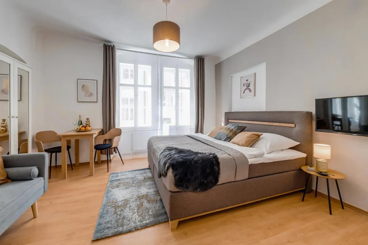 King'S Road Residence Prága Apartmanhotel