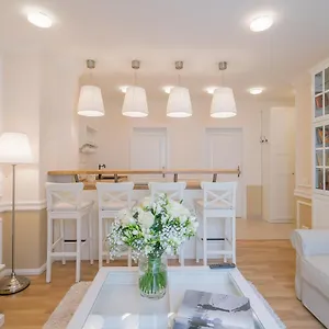 Revelton Aparthotel Karlsbad