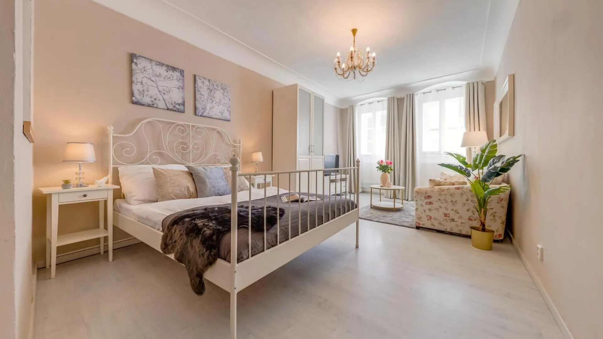 King'S Road Residence Prague
